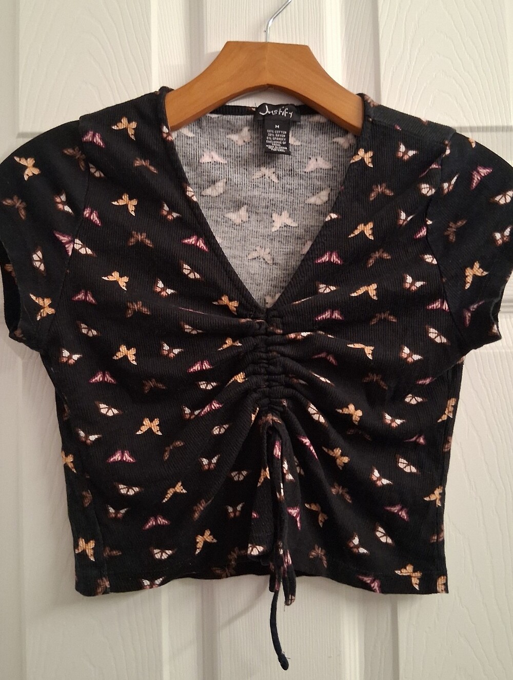Justify Juniors Medium Butterfly Crop Top